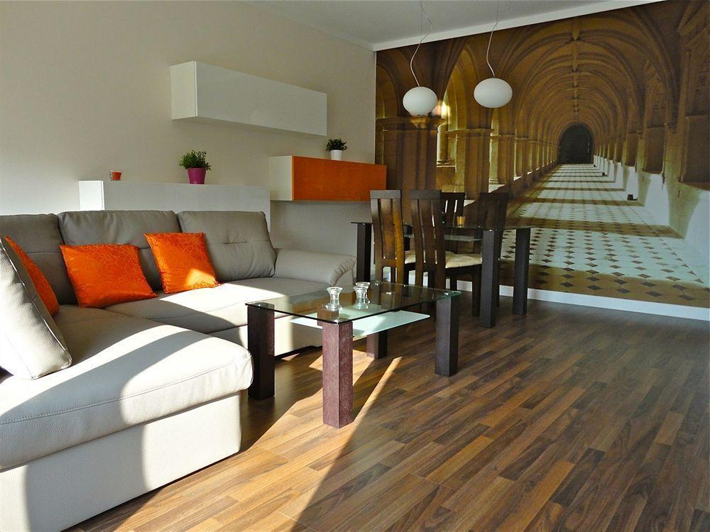 Apartamenty Aparts วูดช์ ภายนอก รูปภาพ