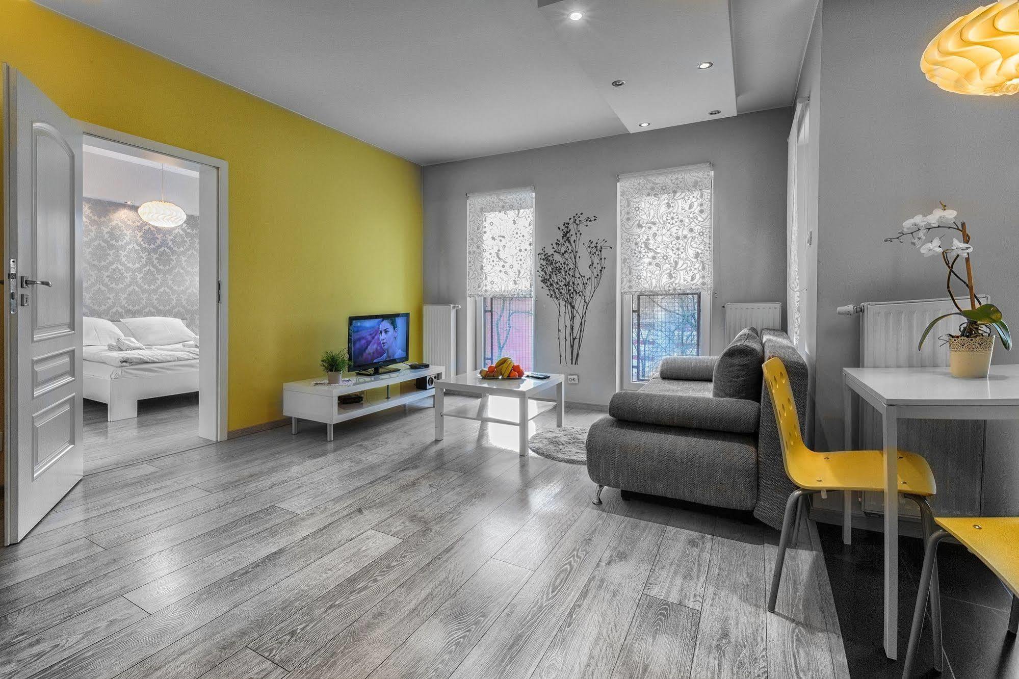 Apartamenty Aparts วูดช์ ภายนอก รูปภาพ