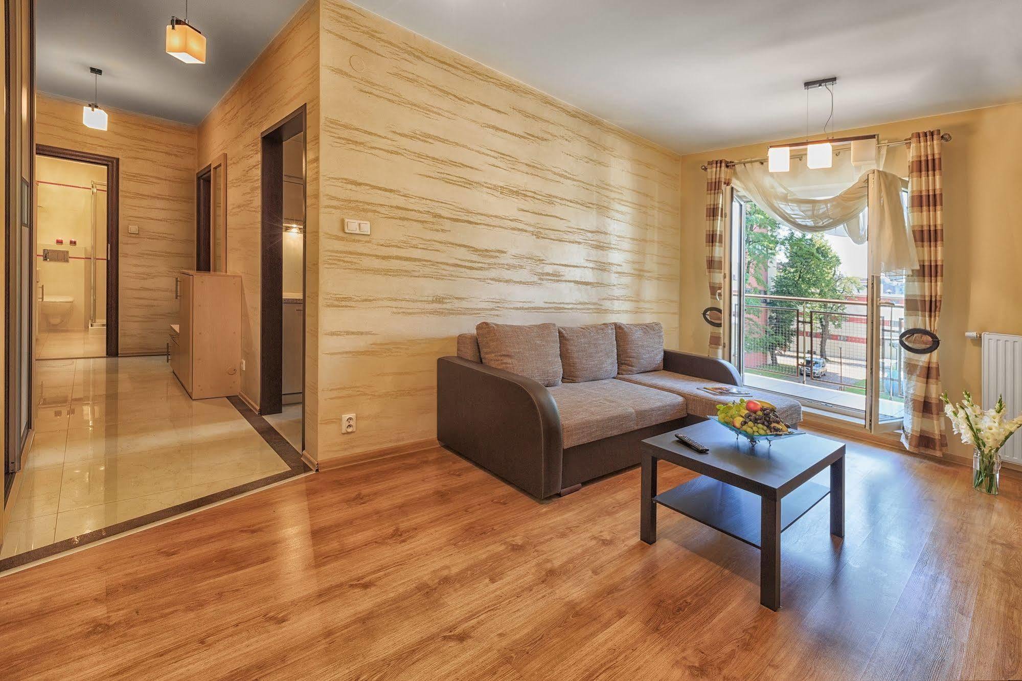 Apartamenty Aparts วูดช์ ภายนอก รูปภาพ