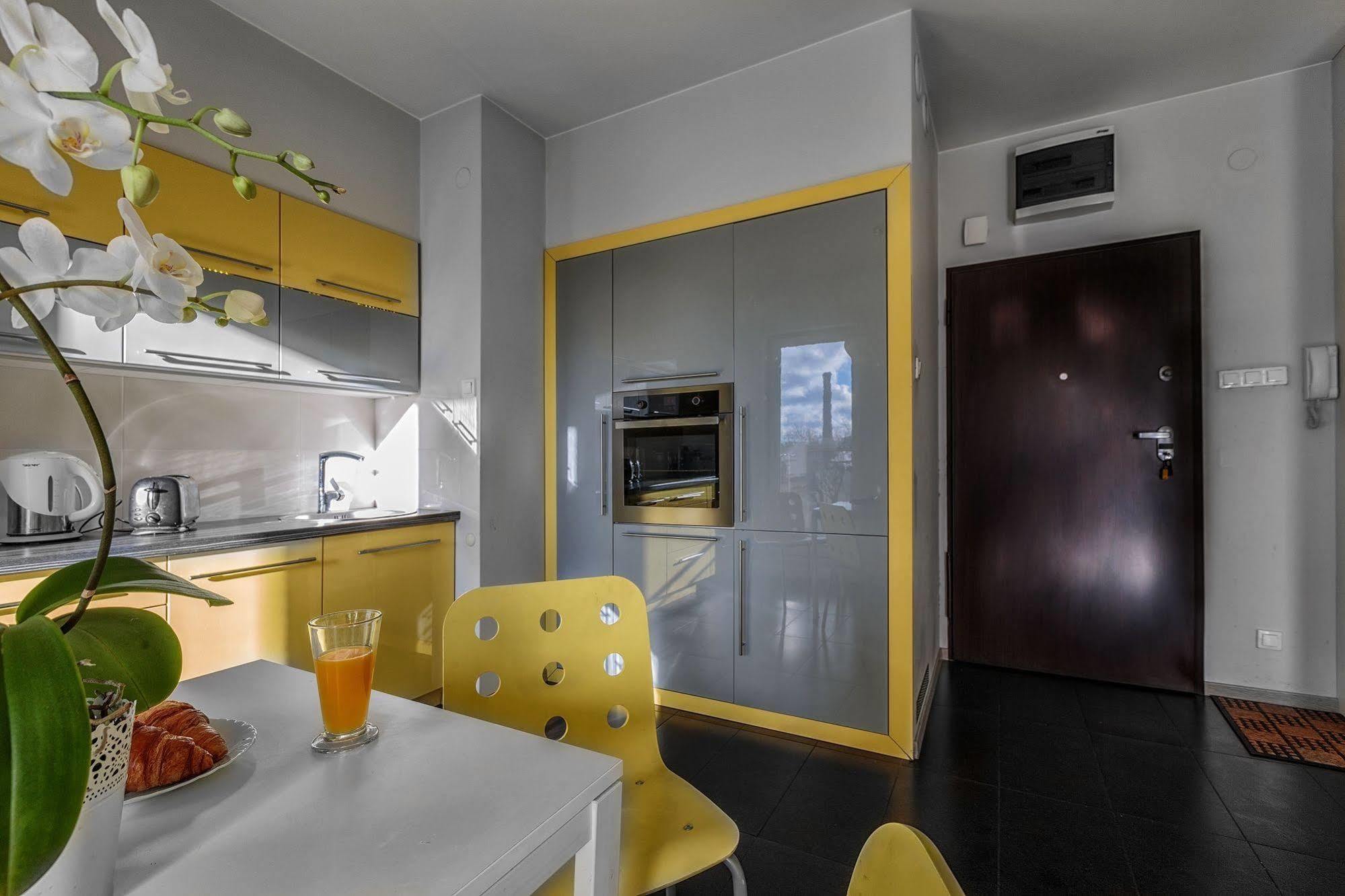 Apartamenty Aparts วูดช์ ภายนอก รูปภาพ